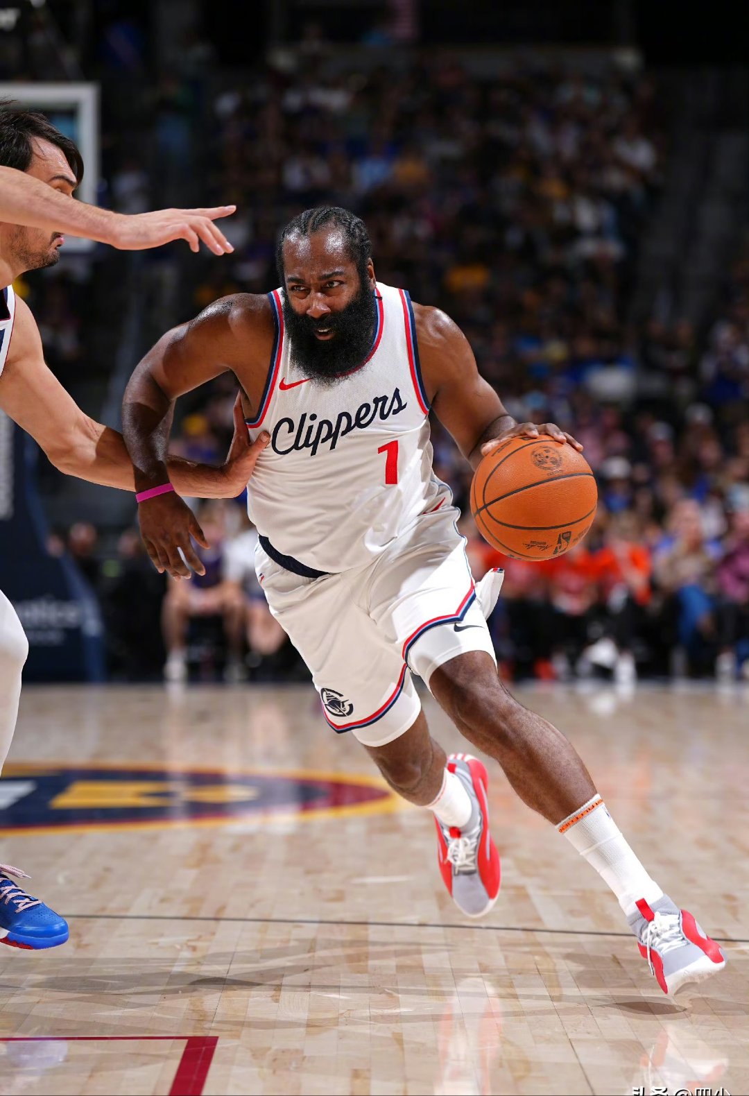 九游官网入口地址-哈登连续五场比赛得分超过晋级下一阶段，独行侠不断突破！再创辉煌时刻的简单介绍