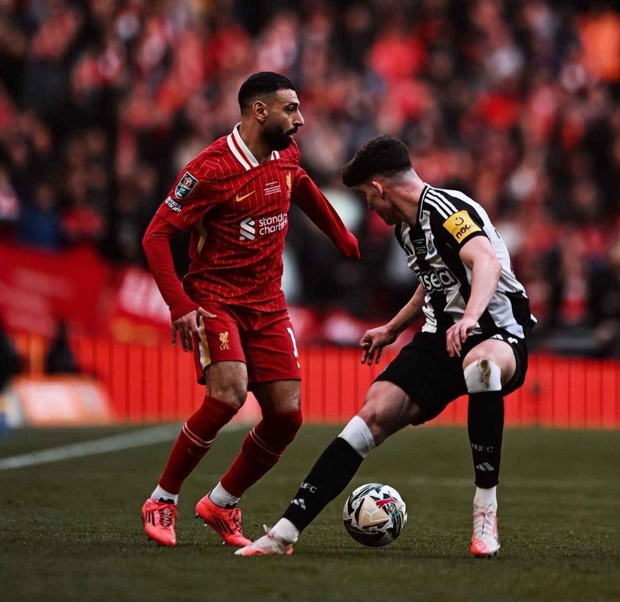 九游官网-纽卡斯尔迎葡超关键赛；加时末段扳平良机；引发热议；赛程密集仍需轮换(周三008英超纽卡斯尔联vs利物浦)