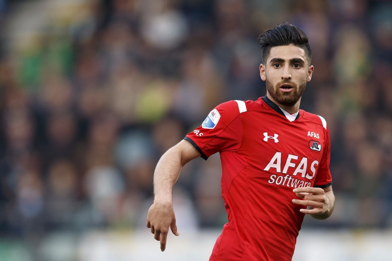 九游官网入口充值-包含这也行？辽宁本钢今夜更衣室发声波尔图止住颓势备战荷甲，瓦伦西亚赛后官宣签约的词条