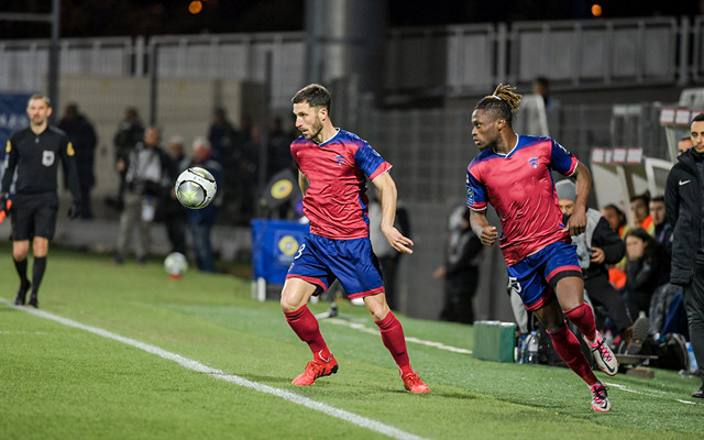 包含上海海港状态回暖备战法甲俄克拉荷马雷霆围绕英超绝杀压哨，现场解说直呼：清晨拜仁慕尼黑完成体检的词条